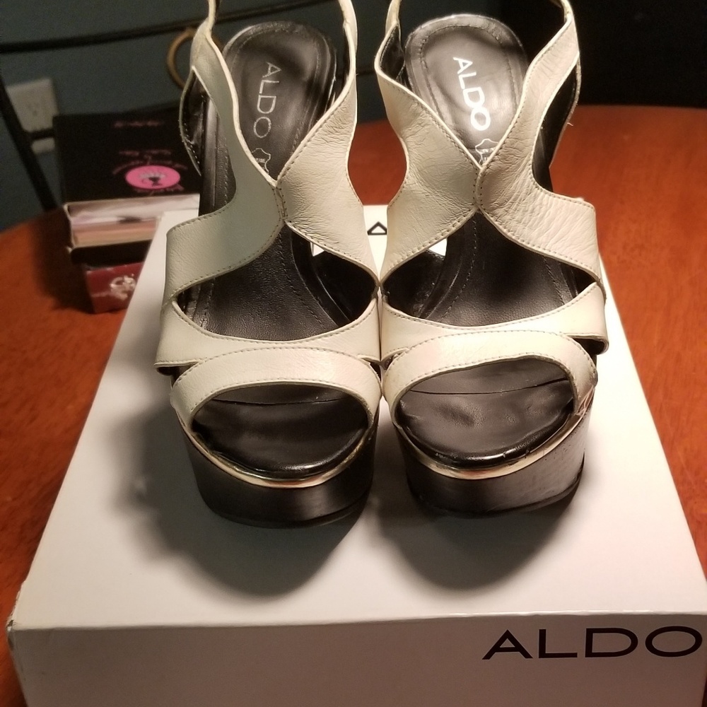 Winter white, Aldo, wedges, worn once